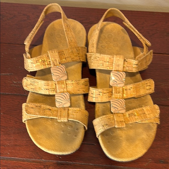 Vionic Amber Cork Adjustable Strap Sandal Size 9 - Picture 2 of 7
